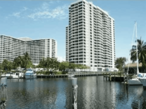 2500 Parkview Dr, Hallandale, FL 33009 (1)