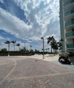 2681 N Flamingo Rd, Sunrise, FL 33323