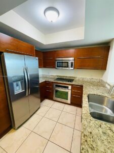 2681 N Flamingo Rd, Sunrise, FL 33323